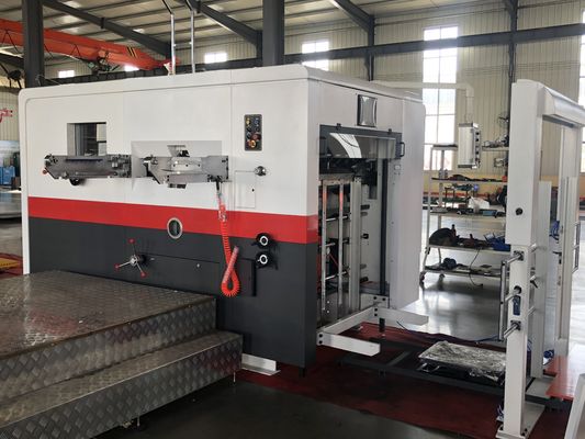 Geaffineerde doos die snijden en creasing machine aanpasbaar voor uw productielijn