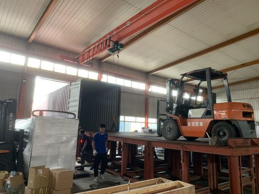 Geaffineerd karton Hout verpakkingsmateriaal Automatische kartonmachine