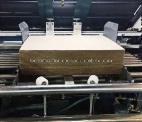 High Speed Automatic Flute Laminator voor kleurrijke kartonnen doos 13 kw Filmverpakkingstype