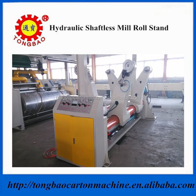 Aanpasbare 1500 mm golfvormige doos maken machine met hydraulische molen rolstand
