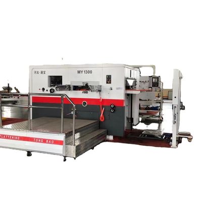 Semi-automatische platte bed gegolfde papier die snijmachine met volledige afvalverwijdering voorraad