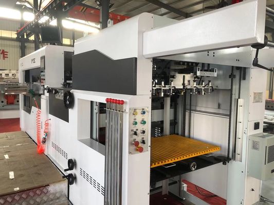 MY-1080 Automatische matrassnij- en kretsmachine voor veelzijdig platbed matrassnijden