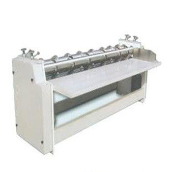 Semi-automatische rollensnijdmachine voor handmatige rollensnijdmachine voor golfkarton