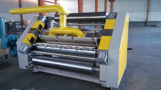 Automatische machine voor het maken van kartonnen doosjes