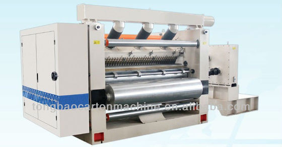 Automatische machine voor het maken van kartonnen doosjes