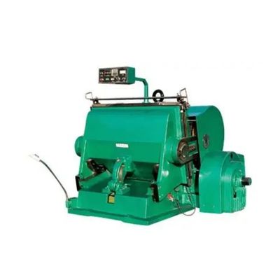 Handmatig gegolfde plaat karton pizza doos platbed die cutter en creasing press machine