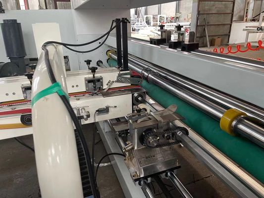 Automatische kleefmachine voor verpakkingsdozen