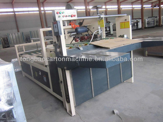 Semi-Auto Gluer Machine voor 900 mm breed producten 40 M/min snelheid Direct